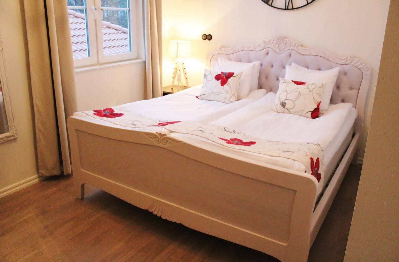 Brook Hotels Arlanda Rosersberg 외부 사진