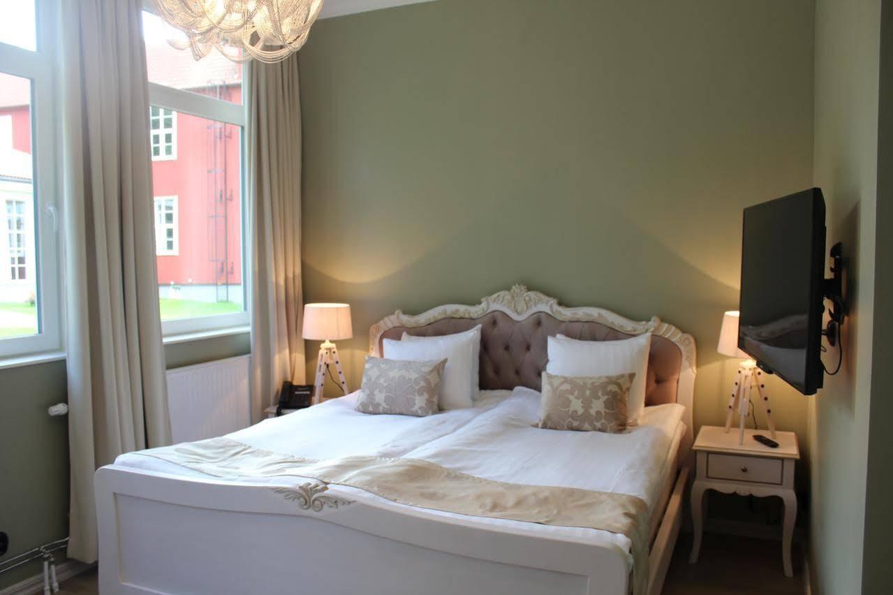 Brook Hotels Arlanda Rosersberg 외부 사진